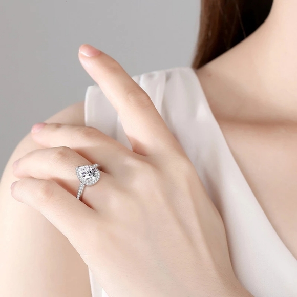 New Charm Silver Tear Drop White Diamond Ring - Picture 3 of 3